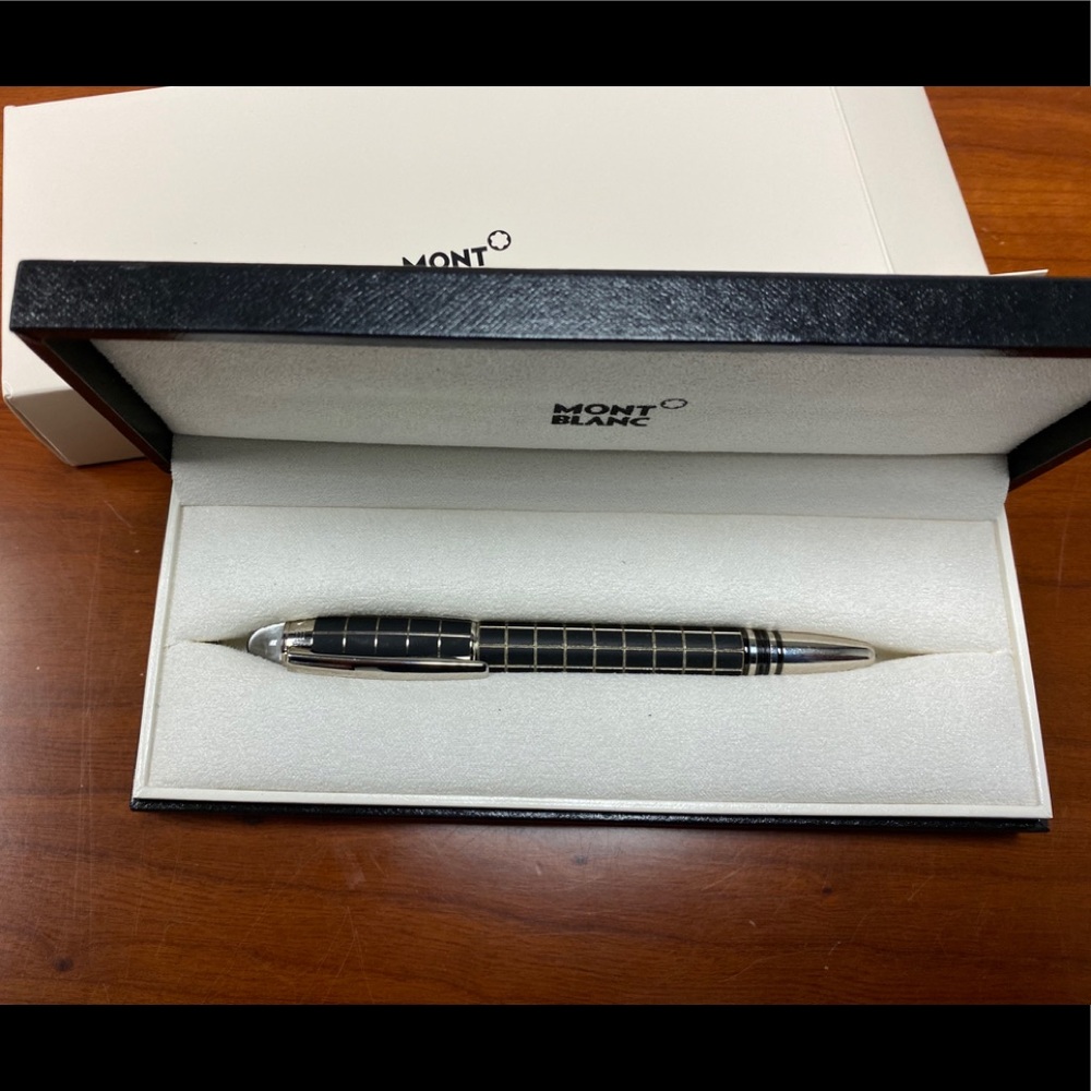 Montblanc Starwalker Rubber and Metal Fineliner